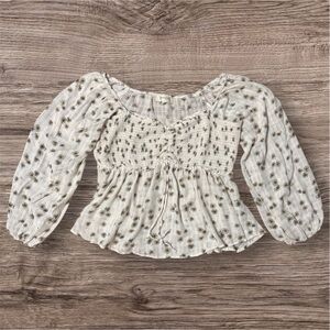 A Beautiful Soul Floral Smocked Peasant Top Blouse Size X